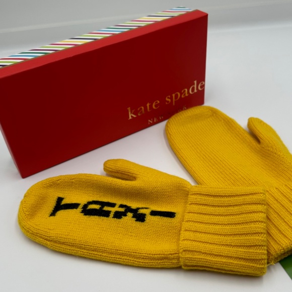 KATE SPADE “TAXI” mittens - Picture 4 of 7